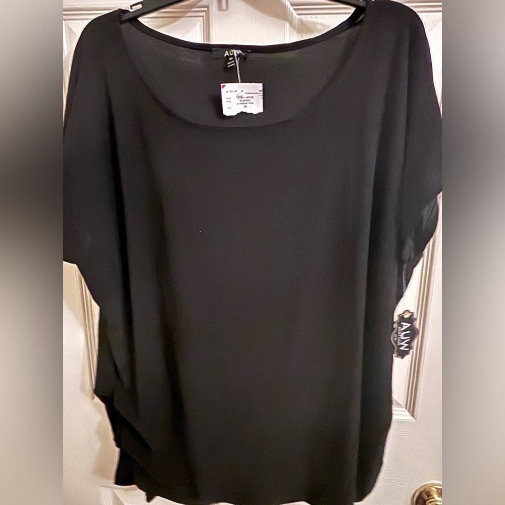 A.U.W Secret Charm Black Top - 3X​
